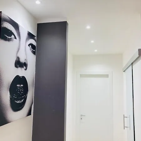 Bilocale_torino_deluxe Lägenhet